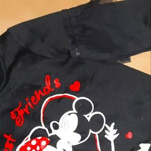 Cute little girl minnie and Mickey sweat shirt